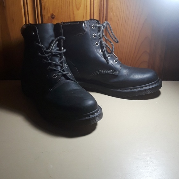 airwair boots ladies